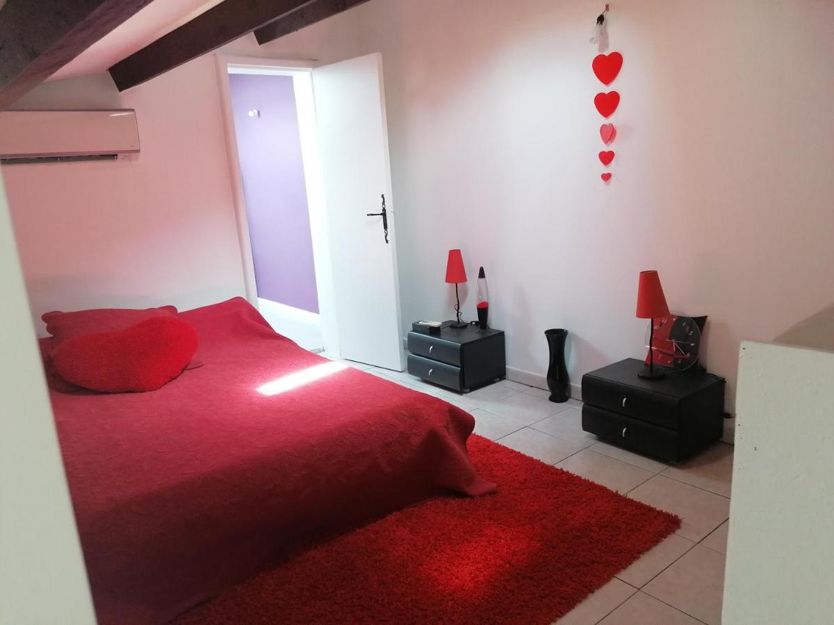 Appartement Meuble A Villeneuve Les Maguelone Exteriör bild