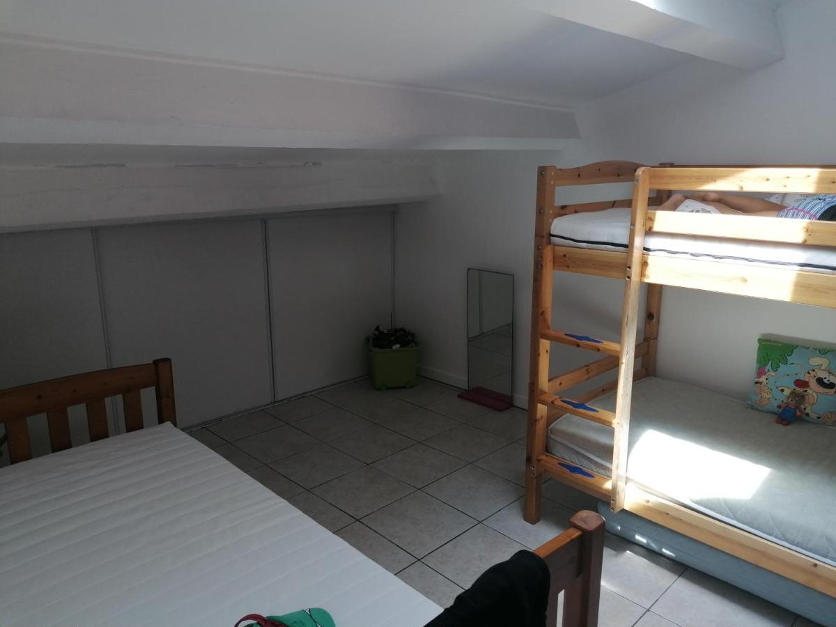 Appartement Meuble A Villeneuve Les Maguelone Exteriör bild