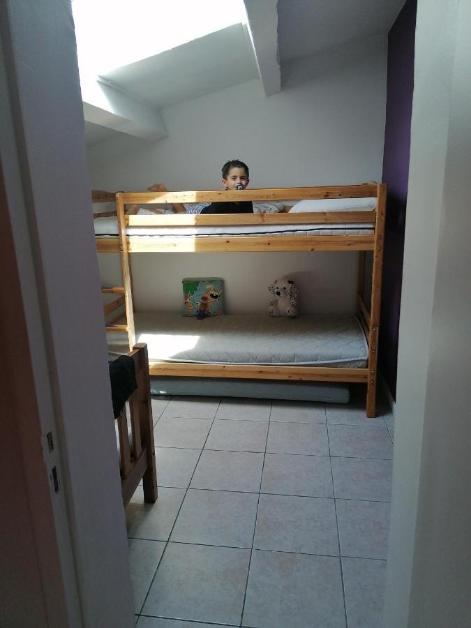 Appartement Meuble A Villeneuve Les Maguelone Exteriör bild